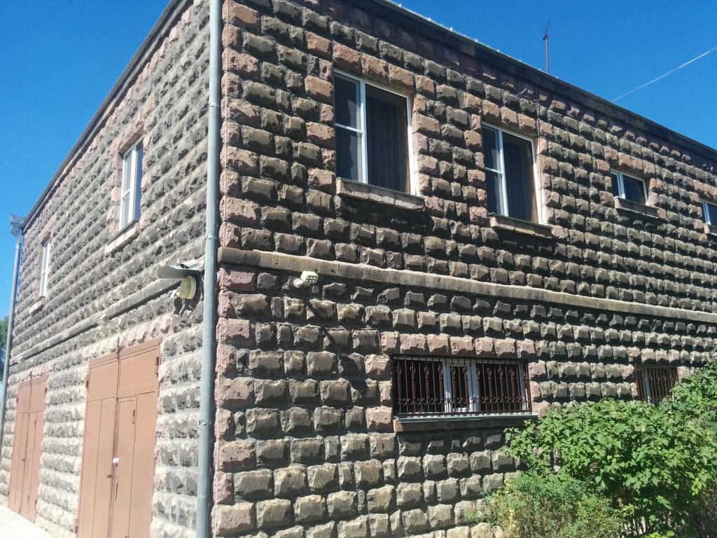 Erazank Hotel Gyumri Exterior photo