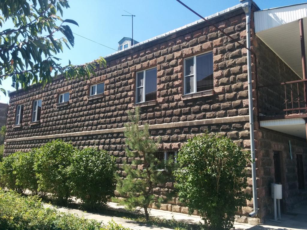 Erazank Hotel Gyumri Exterior photo